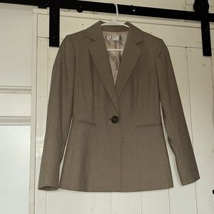 Tahari ASL | Women’s Single Button Peak Collar Fitted Blazer Jacket | size 2P